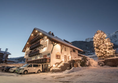 Sonnbichl am Abend im Winter