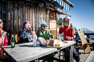 Hüttenjause beim Skihotel Sonnbichl