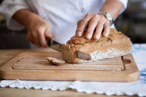 frisches-brot-lifestyle-fruehstueck